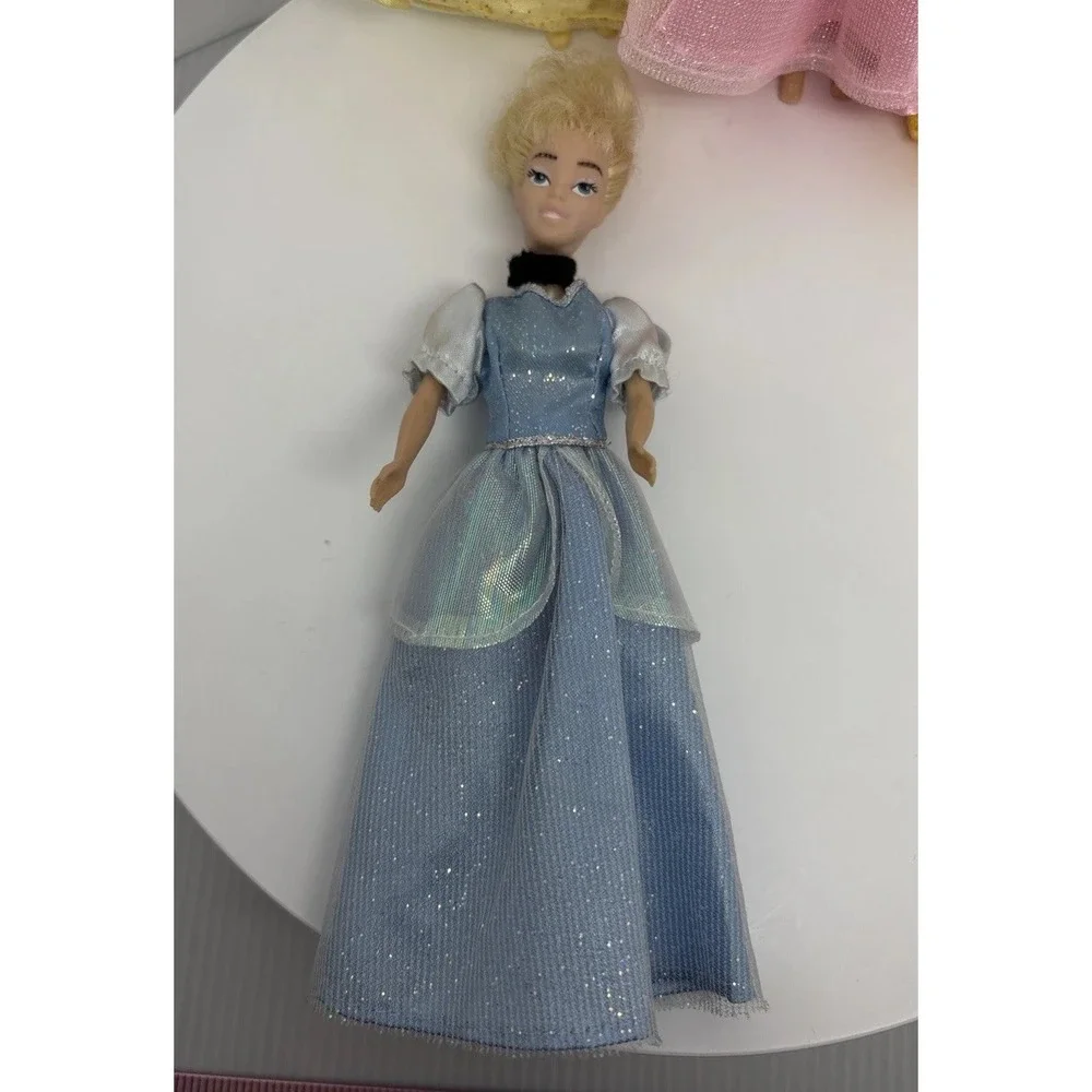 4 Disneyland California Disney Princesses Snow White Cinderella Belle‎ Aurora 6